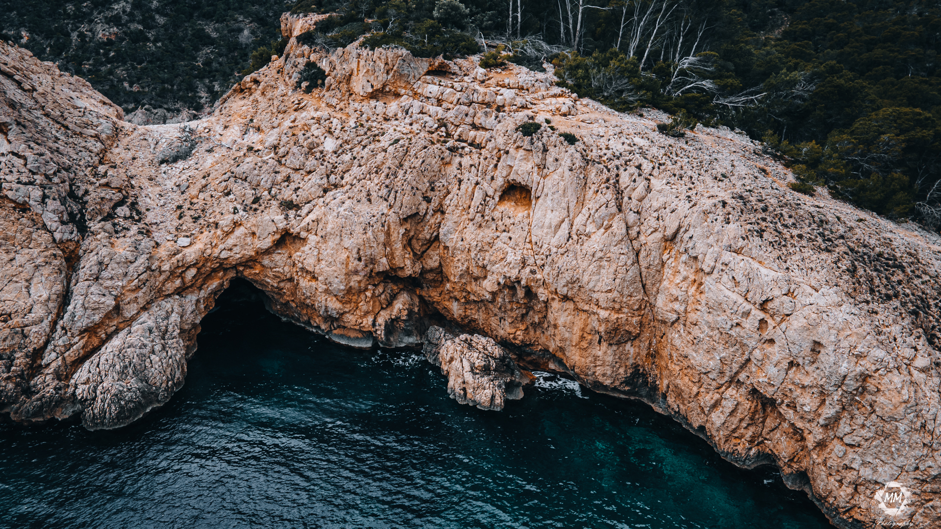 Free HTML5 Bootstrap Template by FreeHTML5.co